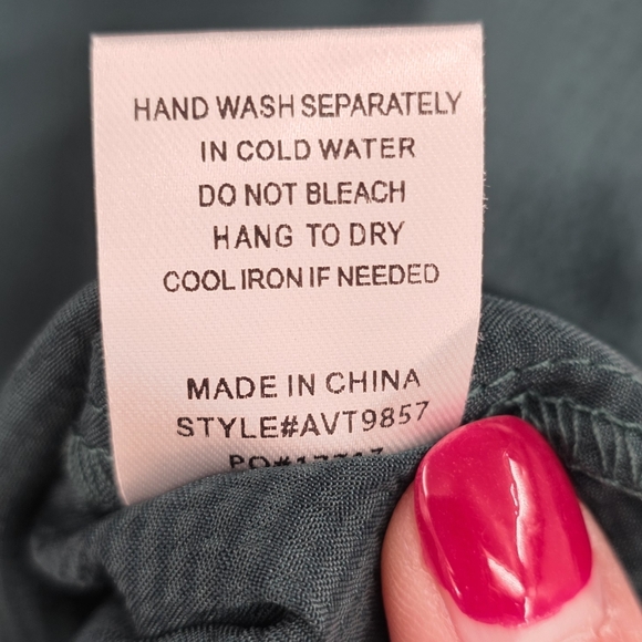 New Avara Rhodes Top XL - Picture 6 of 7